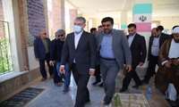 وزیر جهاد کشاورز با حضور در گلزار شهدای شهر دلوار با آرمانهای بلند امام (ره) نقلاب اسلامی و شهدا تجدید میثاق مجدد نمودند